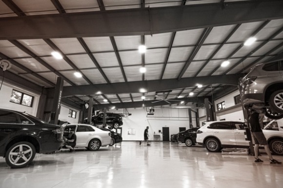 High-end Automobile Repair Business